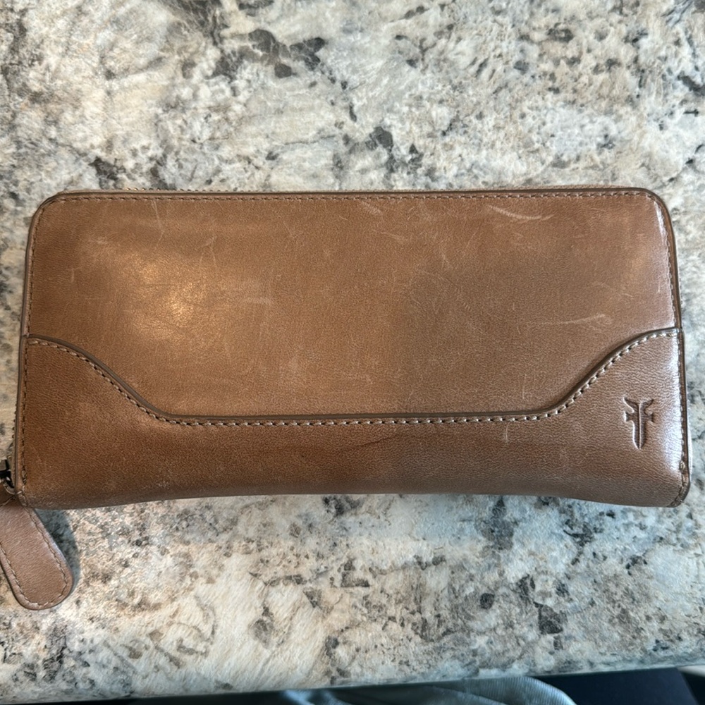 FRYE Melissa Zip Around Leather Wallet